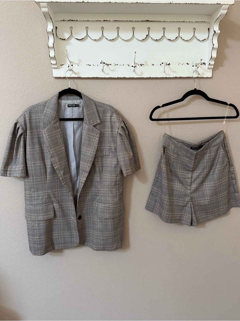 Nasty Gal Plaid Short Sleeve Blazer & High Waist Shorts Set | Size Small (4/2)